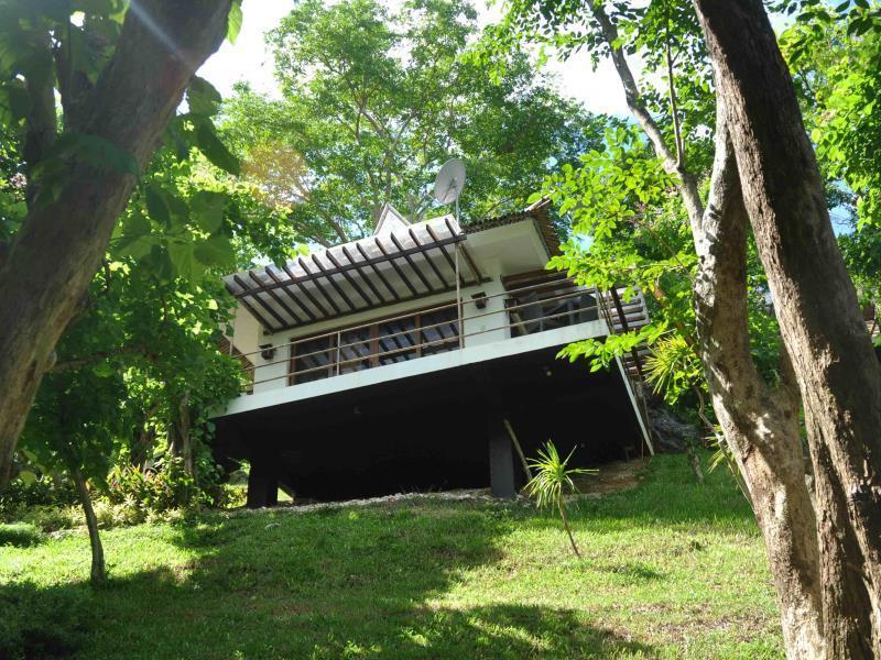 Tugawe Cove Resort Colongcocon Exterior foto